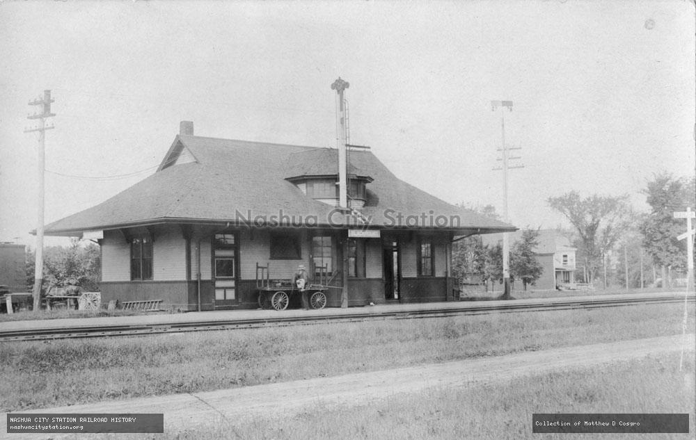 Postcard: Railroad Station, Blackmount, New Hampshire